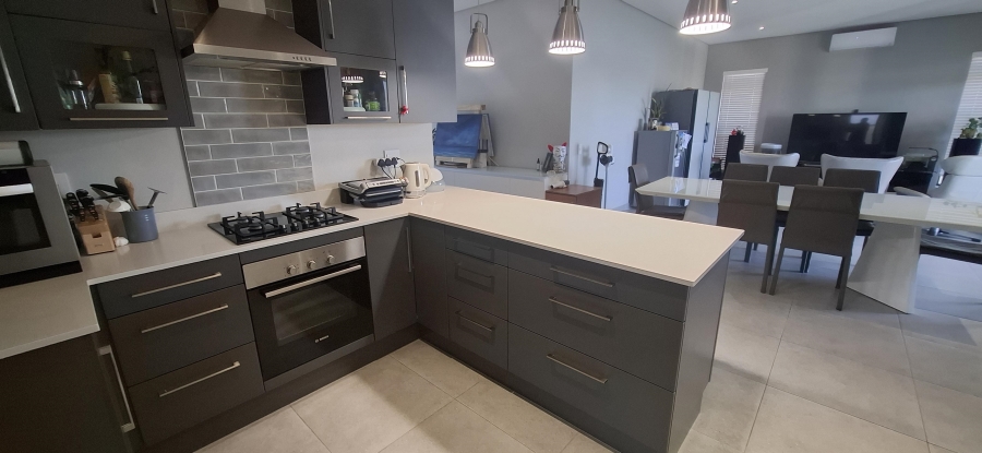 To Let 3 Bedroom Property for Rent in Groot Phesantekraal Estate Western Cape